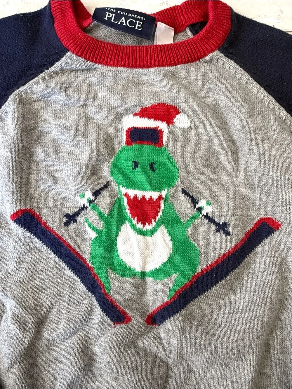 The Children’s Place 5T Boys Christmas Sweater TRex Dinosaur On Skiis Gray Blue